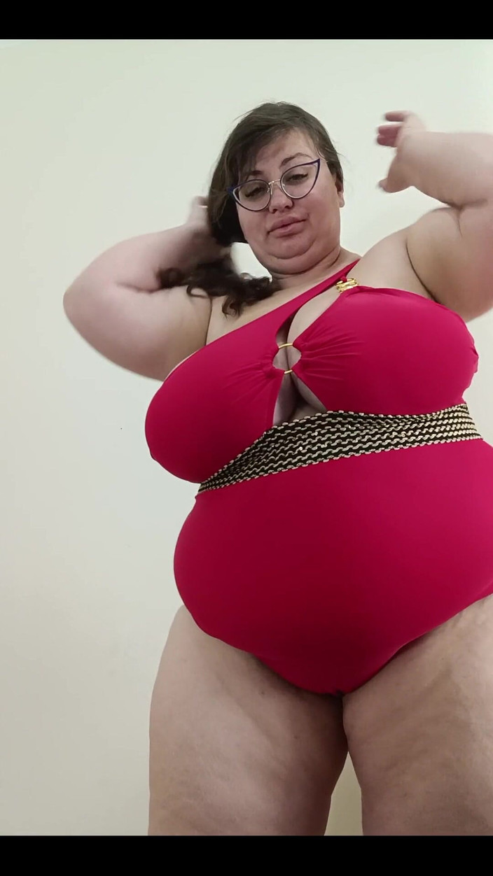 Nina Doll: Nieuw rood badpak