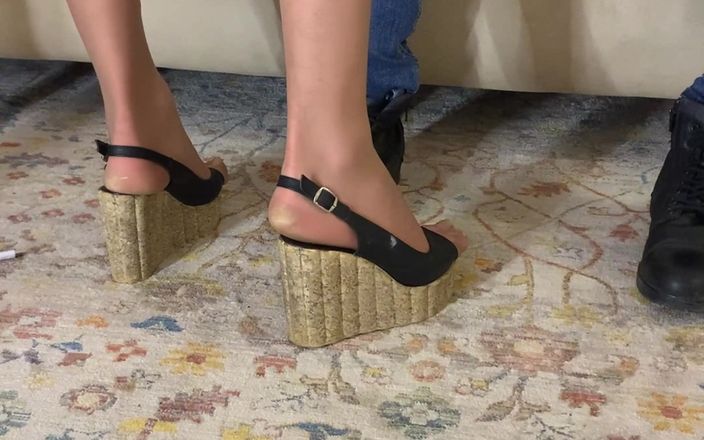 cd_aysemmm: 我在酒吧抚摸了陌生人的鸡巴