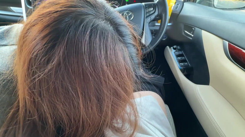 LuuLee0804: Una mujer casada y preciosa que me hace correrme con...