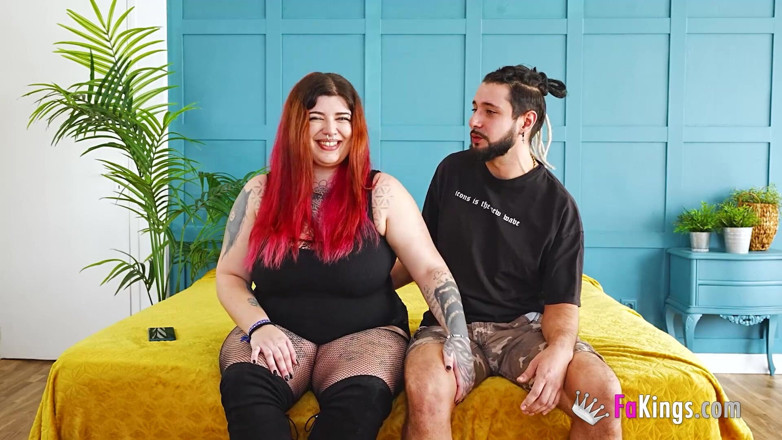 FAKings: Alt BBW Beauty Fucks a Tourist: Leia Saez, Milking Italian...