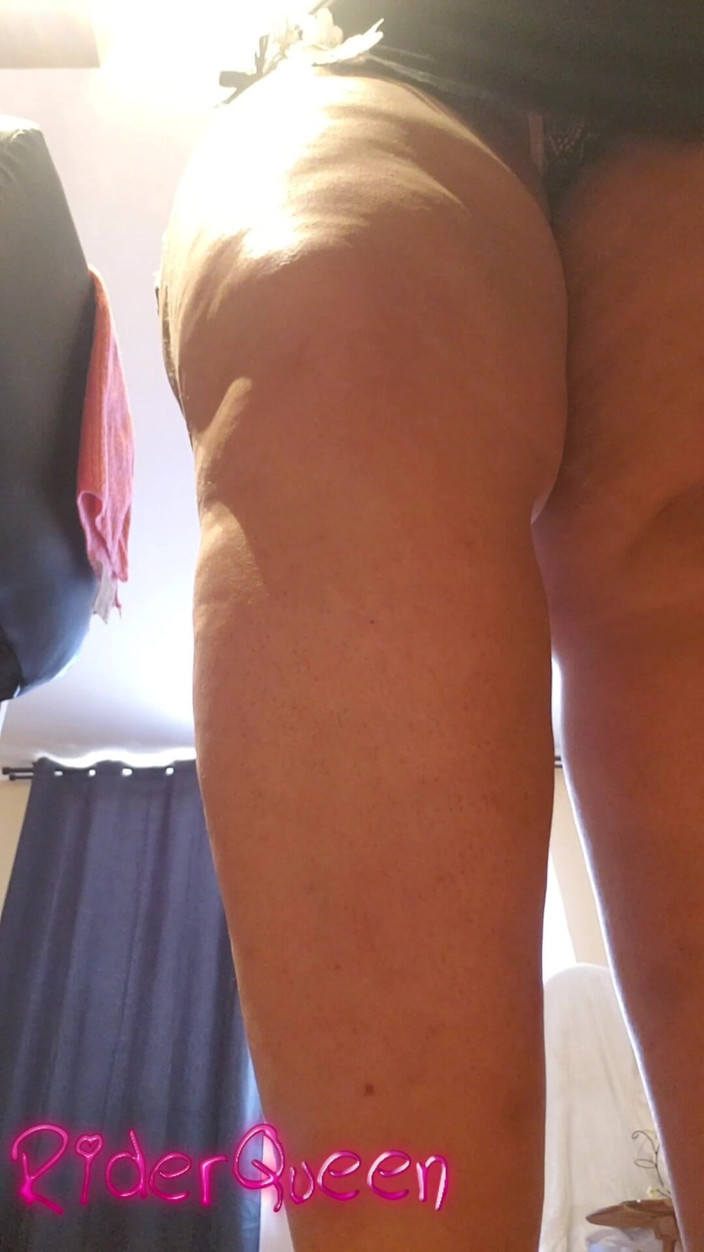 Riderqueen BBW Step Mom Latina Ebony: Matrigna in cucina verticale