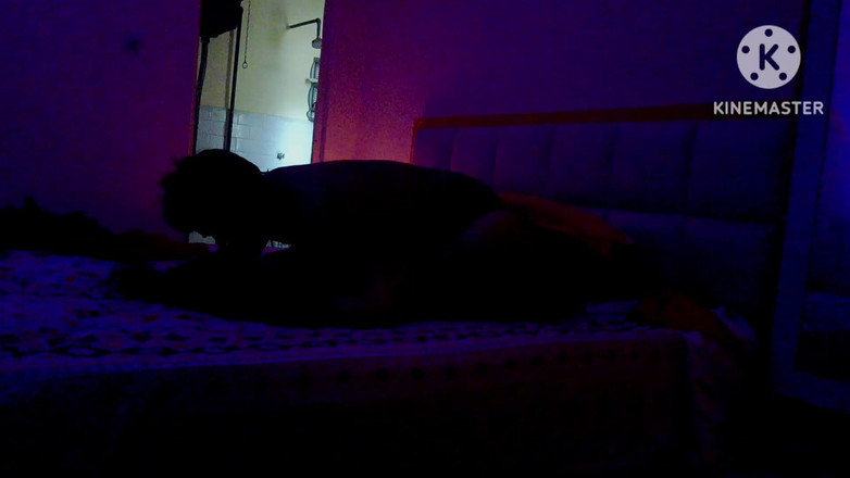 Ankita10000: Horney bhabhi让她的阴户做爱