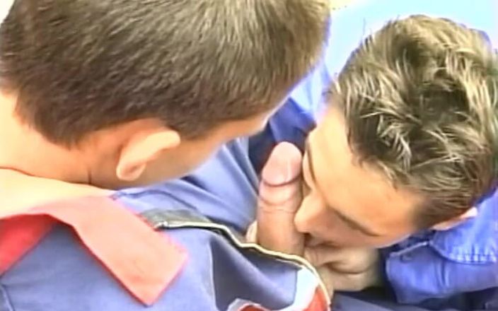 Gay 90's Vintage Porn: Mężczyźni rozkoszują się erotycznymi smakami # 3