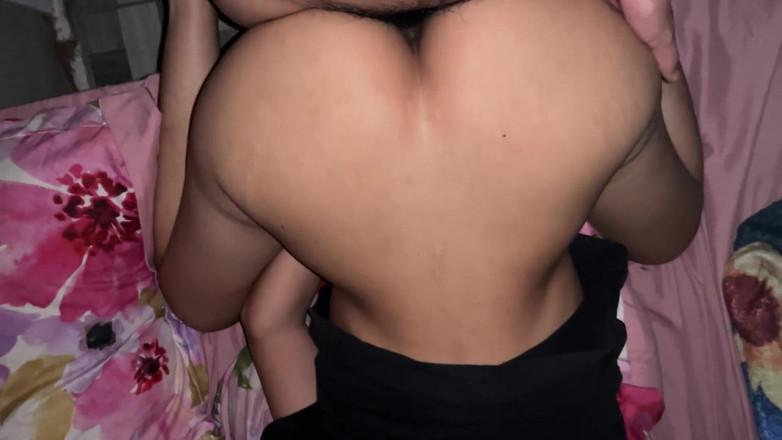 Natasha Caseros: Sexy přítelkyně na mě jezdí, než to dostane zezadu