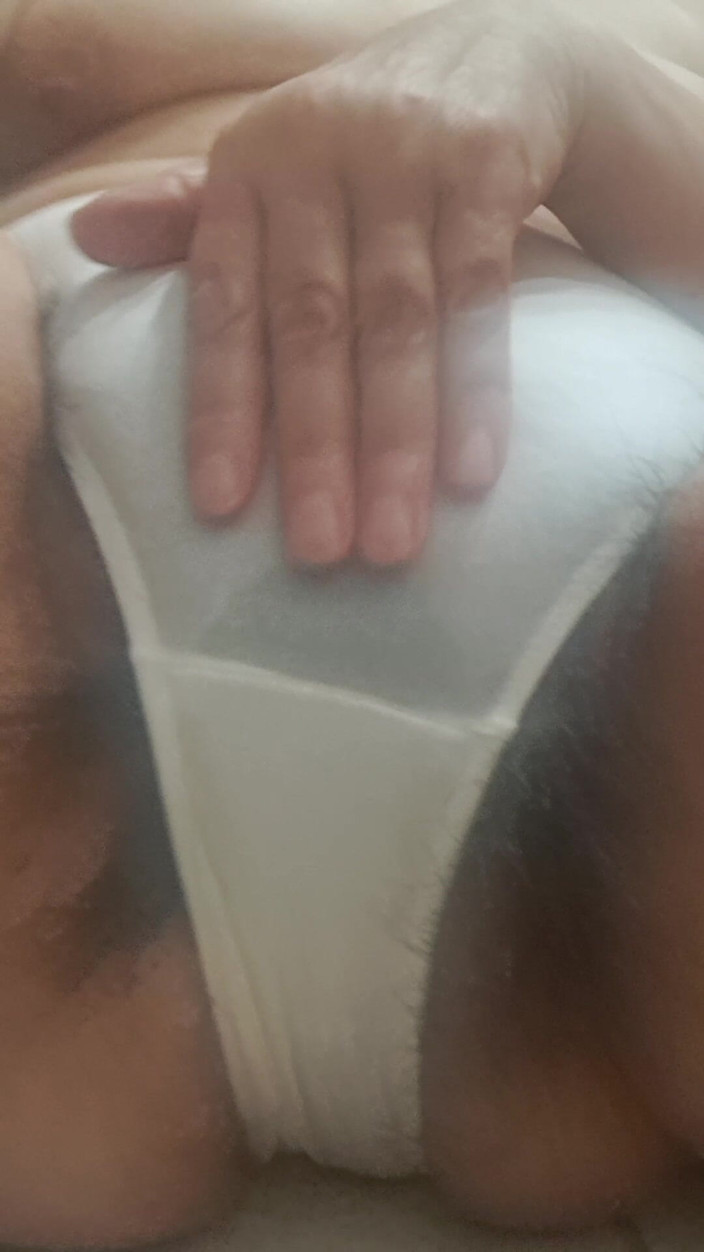 Mommy big hairy pussy: Calcinha molhada da madrasta