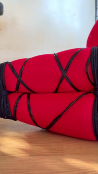 Trapped Heroine Supergirl in Bondage (4k + Bts)