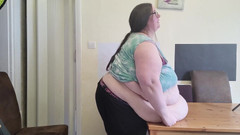 SSBBWLadyBrads: Barriga pesa lado à vista