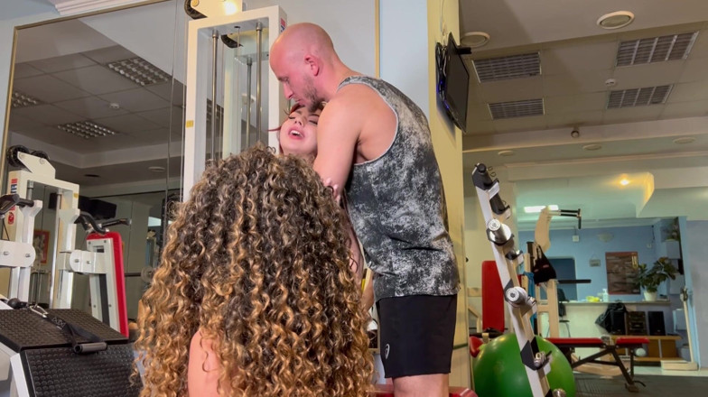 Aleks Sam: Gym: Lina and Redbea Share a Fat in Workout