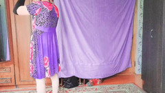 Kitty_Cross: Une jolie tapette pose avec une sucette colorée et un...