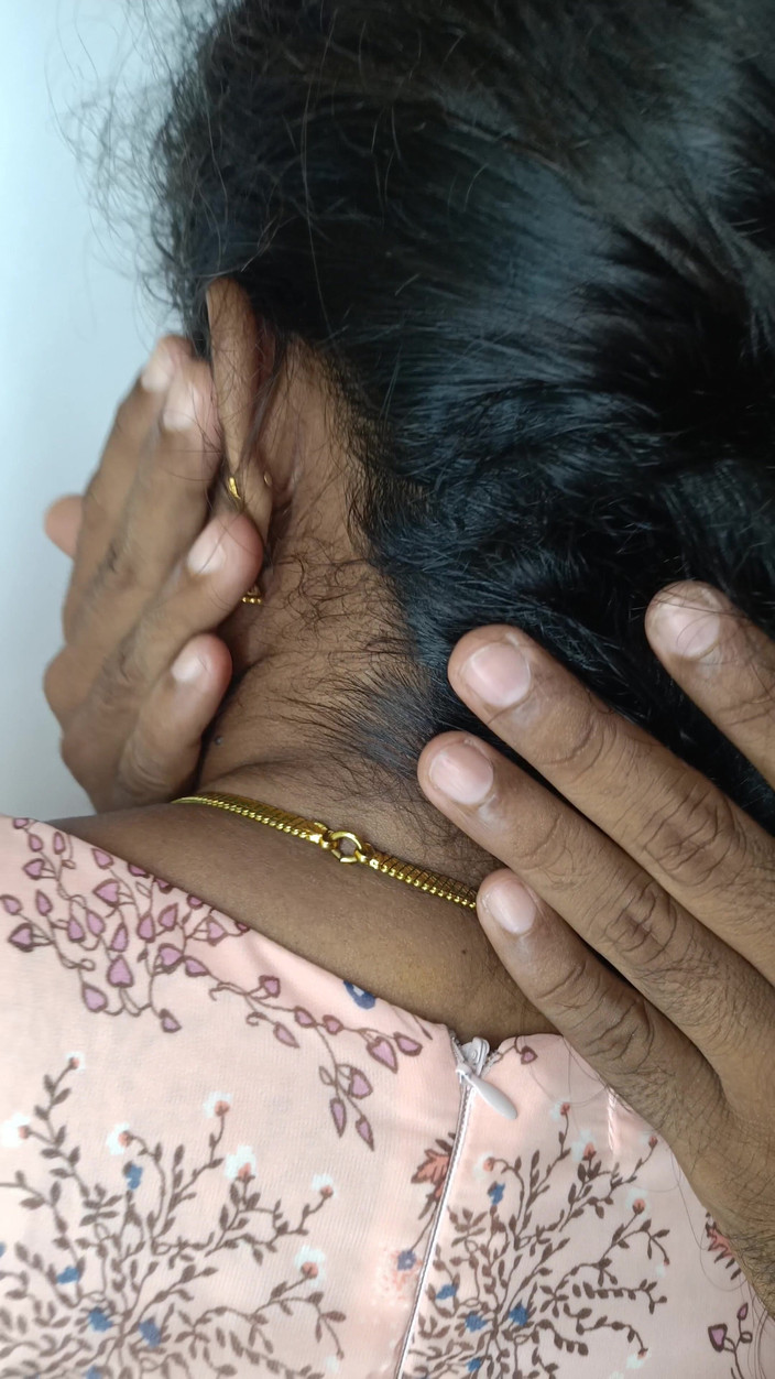 Laxi ammu: 사무실 직원