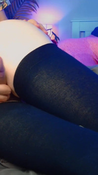 Heißer selbstfisting-orgasmus mit ihrem freund mit toller szene!