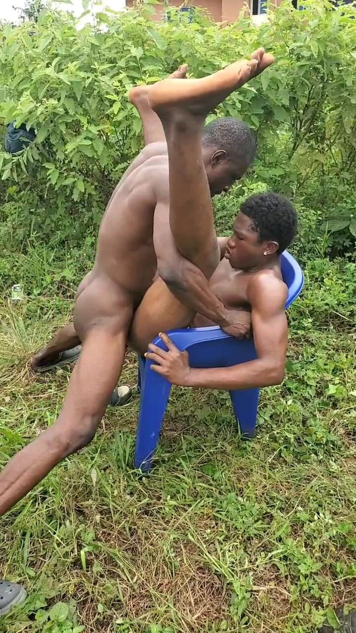 Creamyverseguy2: A venit la audiție porno.