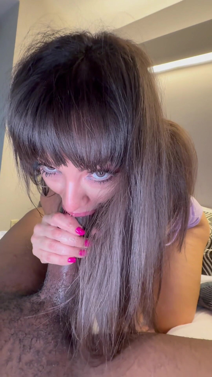 Sasha Pearl: BBC banh tôi ở mọi tư thế