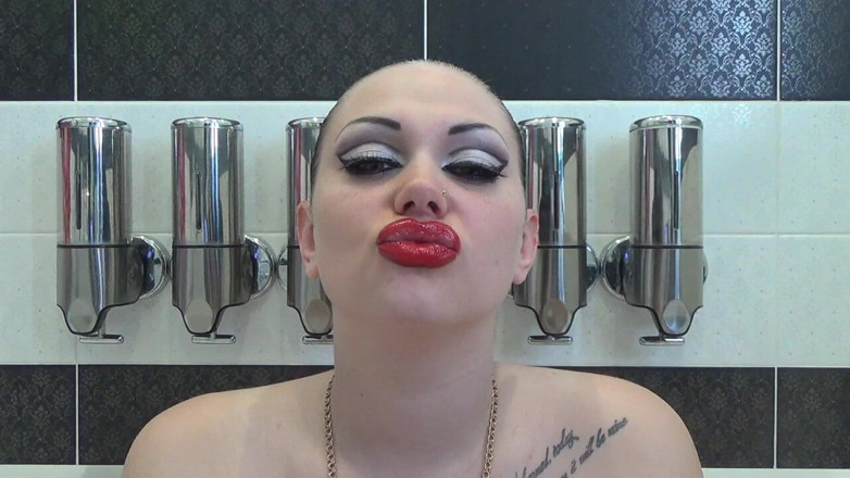 Goddess Misha Goldy: Lip smelling, kissing, duck face with huge red lips