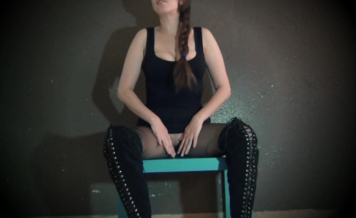 Flawless Melissa: Long Leg Crossing &amp; Uncrossing Pussy Peek No Panties Date Night...