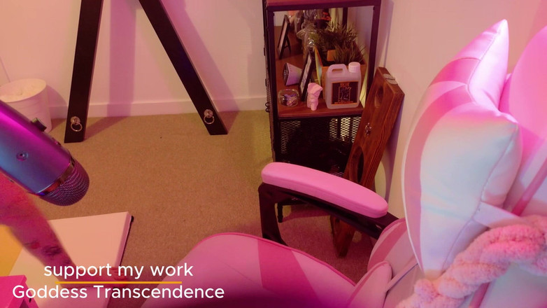 Goddess Transcendence: Cuck fot slav förnedring svettiga smutsiga fötter 4k