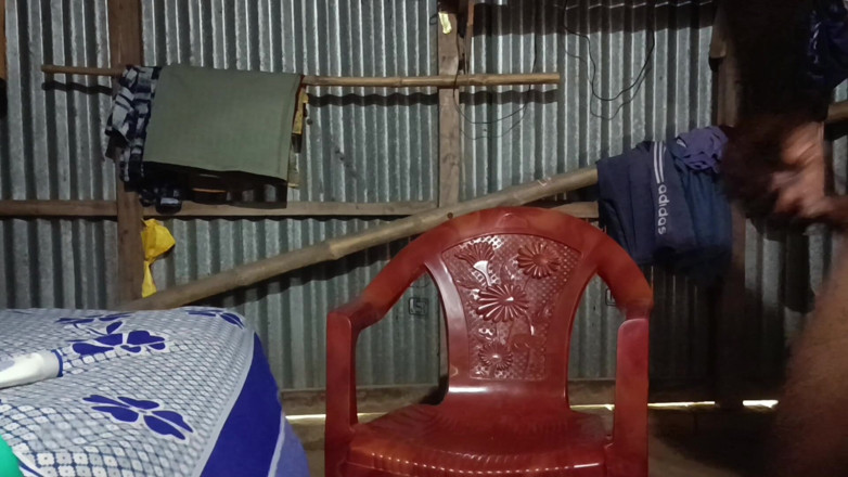 Ranjit Roy: 7'' desi kaala bara land aata hai,
