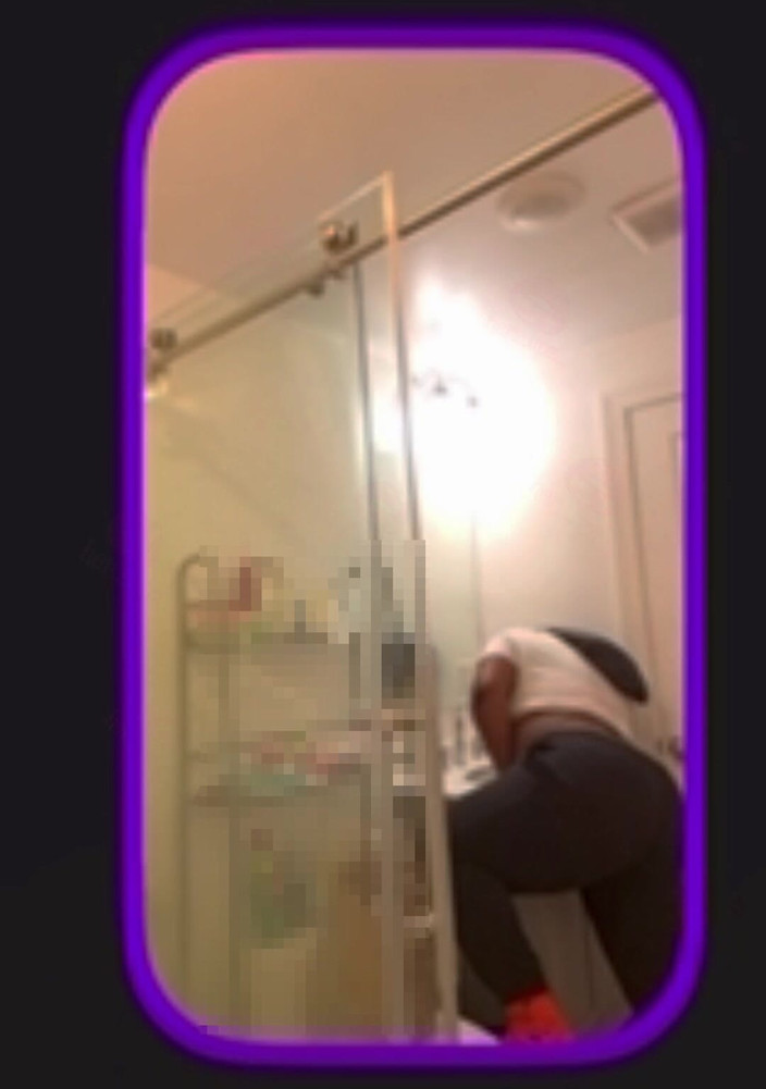 Anye Meshell: Mmmm, diese frechen männer beobachten mich bei einem videoanruf