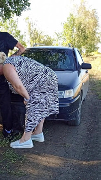 Pisał publicznie w naturze, pieprzył sąsiada w jej usta i wypełnił go spermą
