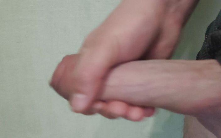 Auff: Guy jerking off dick