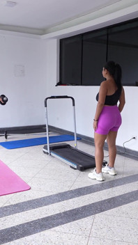 Bellattrix vs. Treinador de academia: treinos quentes que terminam em sexo selvagem