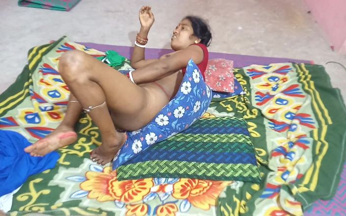 Sumitra-bhabi: Adik tiri dikongkek berbogel di rumah