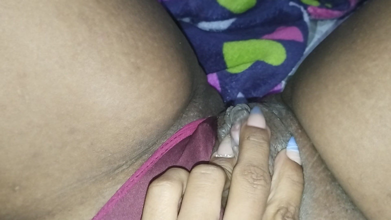 Fly Nunes: Muasin diriku sendiri - close up