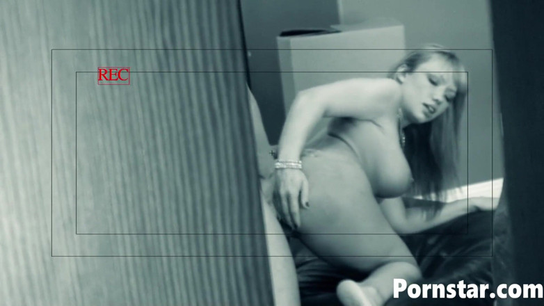 Pornstars: Красиву красуню Майю Хіллз відтрахали раком