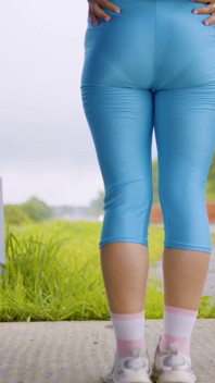 156 Goddess Anya’s Tight Blue Leggings: Provocative Yoga Pants Ass Show