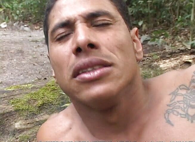 Bareback TV: Nejlepší chlápky kouří a šukají