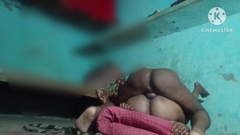 Sexyhousewife99: Jebanie Bhabhi głośno