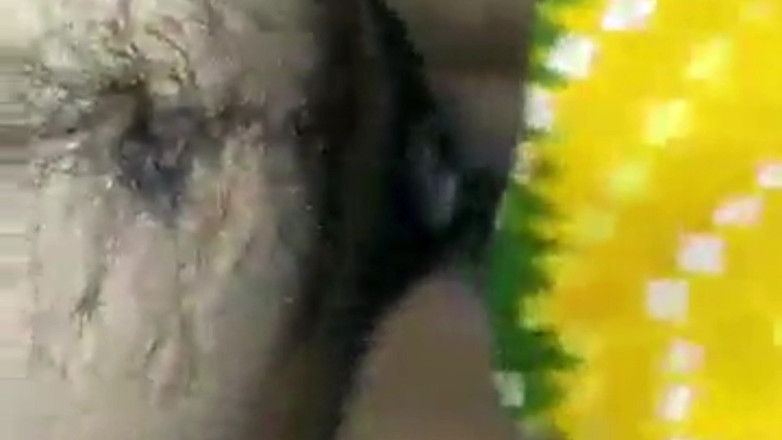 Riyadesi18: Călăresc pe pula iubitului meu Video desi cu înregistrare de acasă