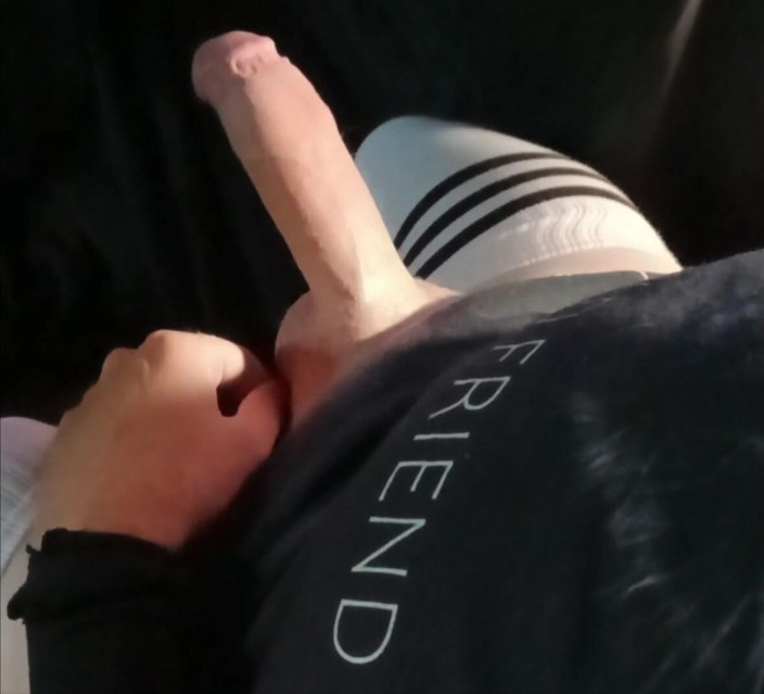Raven LeSynn: 18 Minutes Edging and Jerking with Raven Letrap