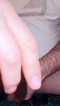 Un papa dégouline sur une caméra de hamster - ventre poilu, pas de sperme