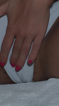 Mi Masturbo Con Il Mio Vibratore Preferito E Squirto Nelle Mutandine