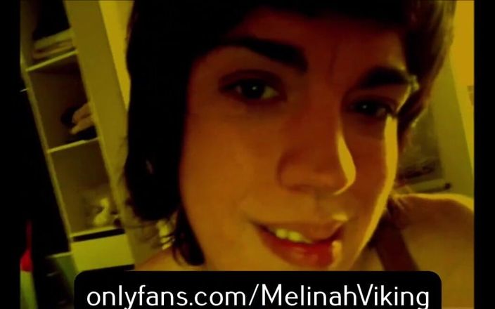 Melinah Viking: Tinted cam titten necken