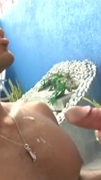 Hetero fodida por seu gay friedn na piscina