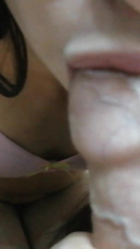Stepsister Is Learning How to Give a Blowjob in Order to Please Her Boyfriend in the Future