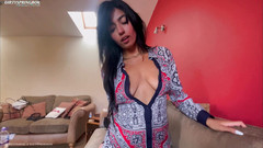 Aaliyah Yasin: Aaliyah Yasin vezme domů bělocha a nechá ho stříkat do...