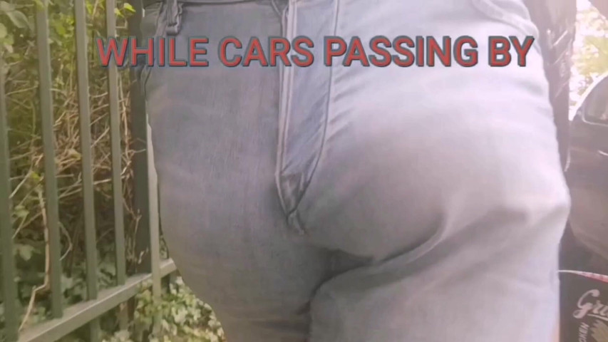 Outdoors Bulging by Bulgemarc (Monster meat studio)