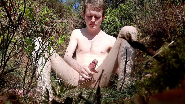 Forest Boi: Nahá v lese si honí