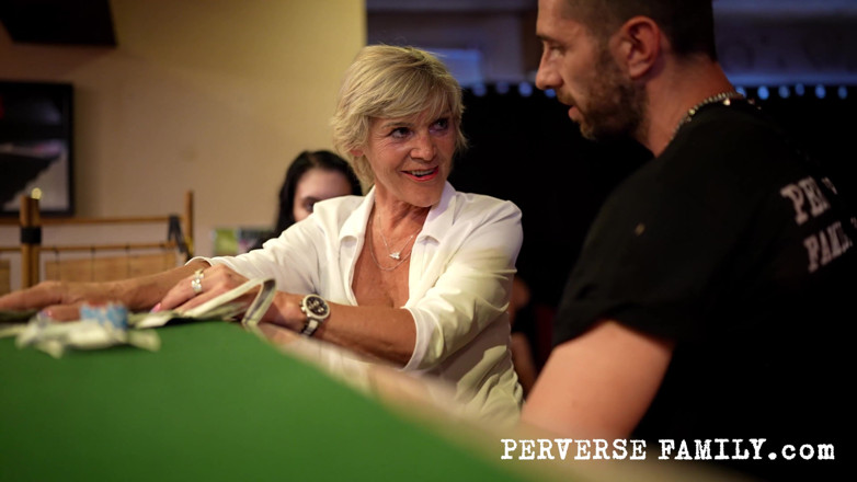 Perverse Family: Perverse Family 47.3 (season 4) Perverse Poker Win