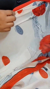 Bhabi dễ thương muốn chơi với âm thanh tiếng Hin-di dewar của cô ấy