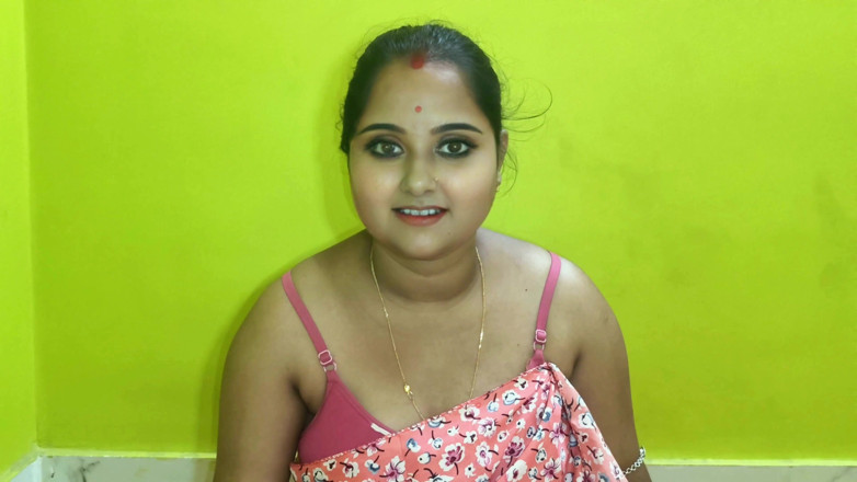 Raja puja: Desi indische bengalische boudi angelegenheiten mit ihrem freund