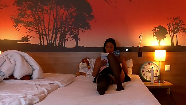 Ignoring Handjobs: Hot brunette Latina babe Ava teases before giving handjob with...