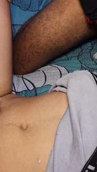 Indischer junger dreier-porno mit freunden (heißes 18 jahre altes süßes mädchen) teil 2