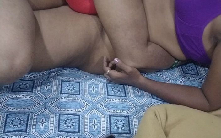Benita sweety: Due zia ed un ragazzo eccitante parlano e giocano