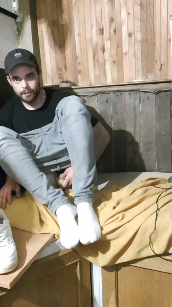 jerkofflover: Compilación de masturbación con calcetines blancos