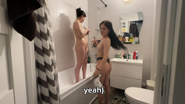 LuchCrush: You Caught Me in the Bathroom