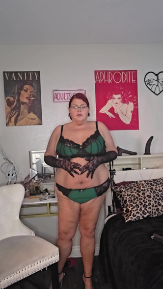 Miss Cori Cummings: L’heure du strip-tease